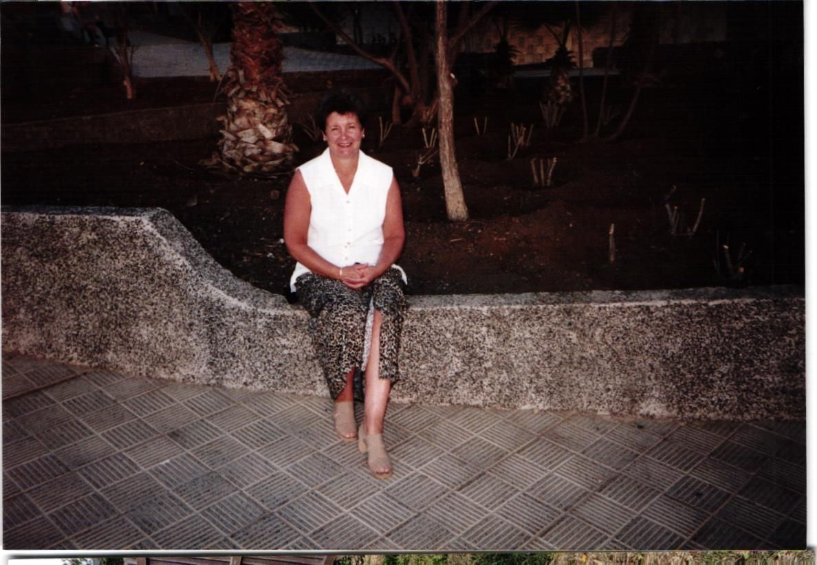 A sunny day, around 1999